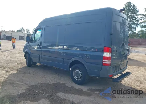 2018 Mercedes-Benz Sprinter 2500 Standard Roof V6 из США, поврежденный, VIN WD3PE7CD9JP633090